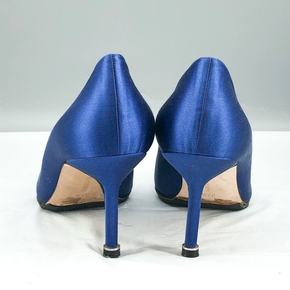 Manolo Blahnik Hangisi 70 Blue Satin Crystal Buckle Pumps 37.5 - Picture 5 of 7